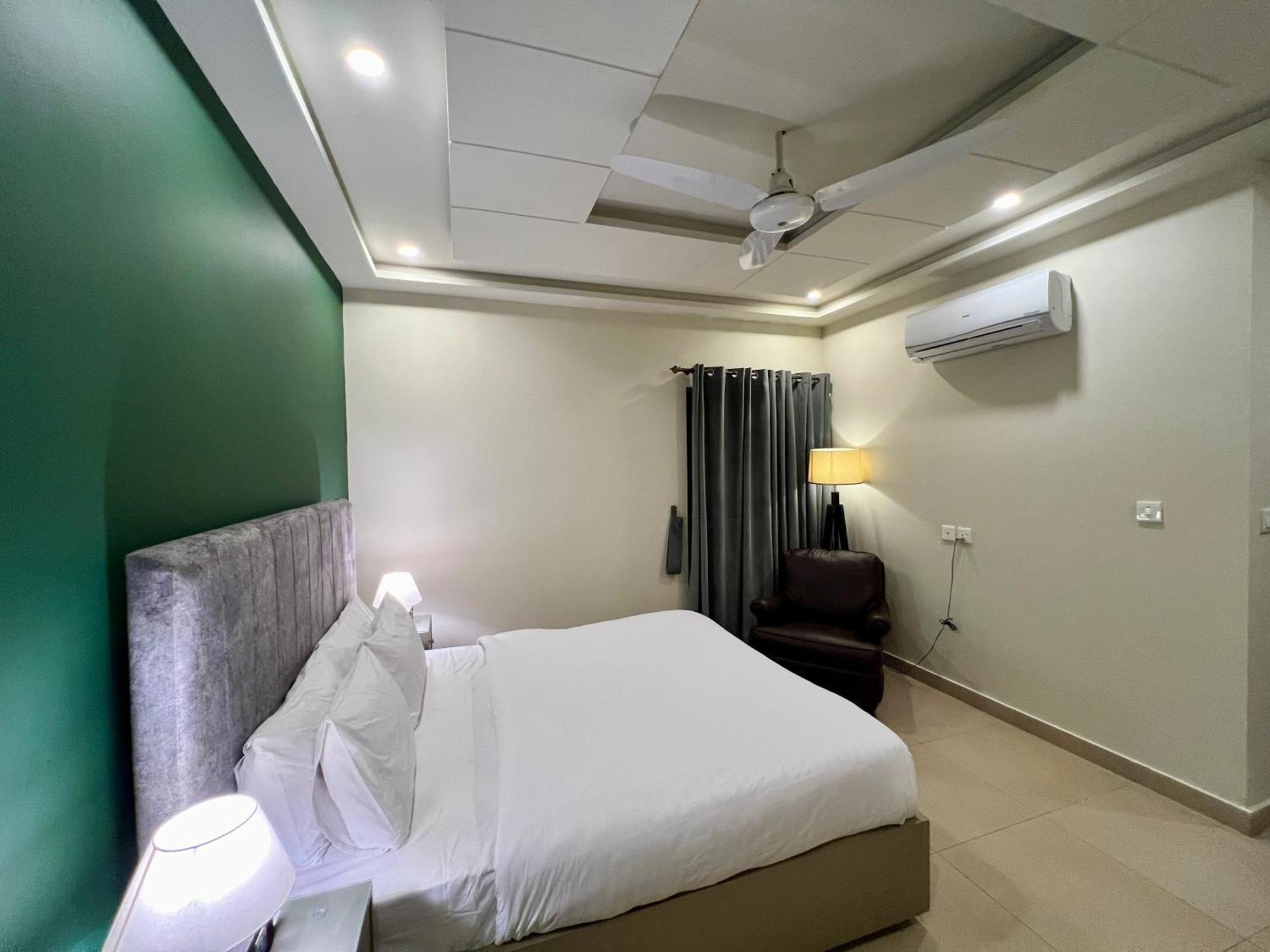 Serenity Corner 4 Bhk Islamabad Buitenkant foto