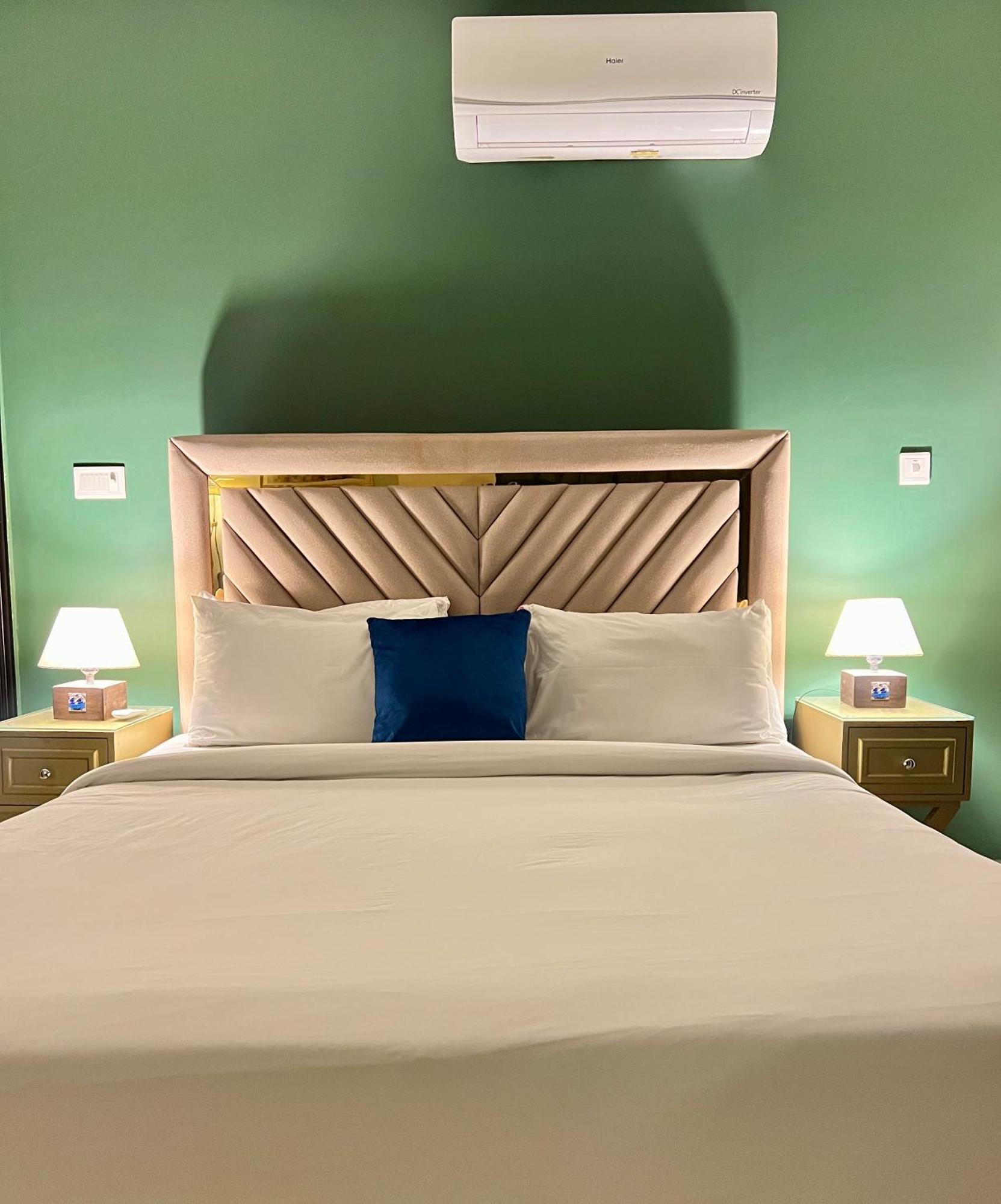 Serenity Corner 4 Bhk Islamabad Buitenkant foto