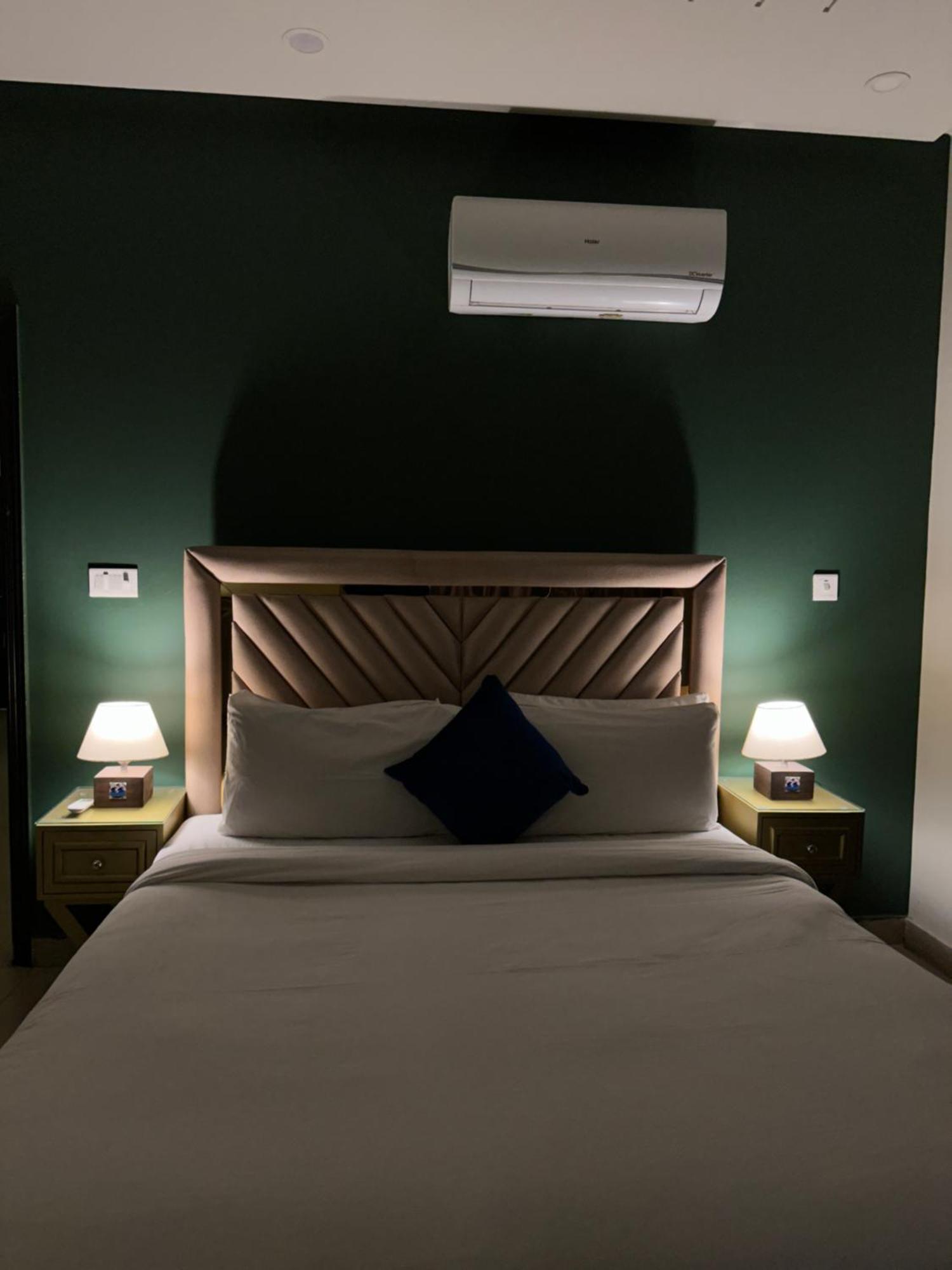 Serenity Corner 4 Bhk Islamabad Buitenkant foto